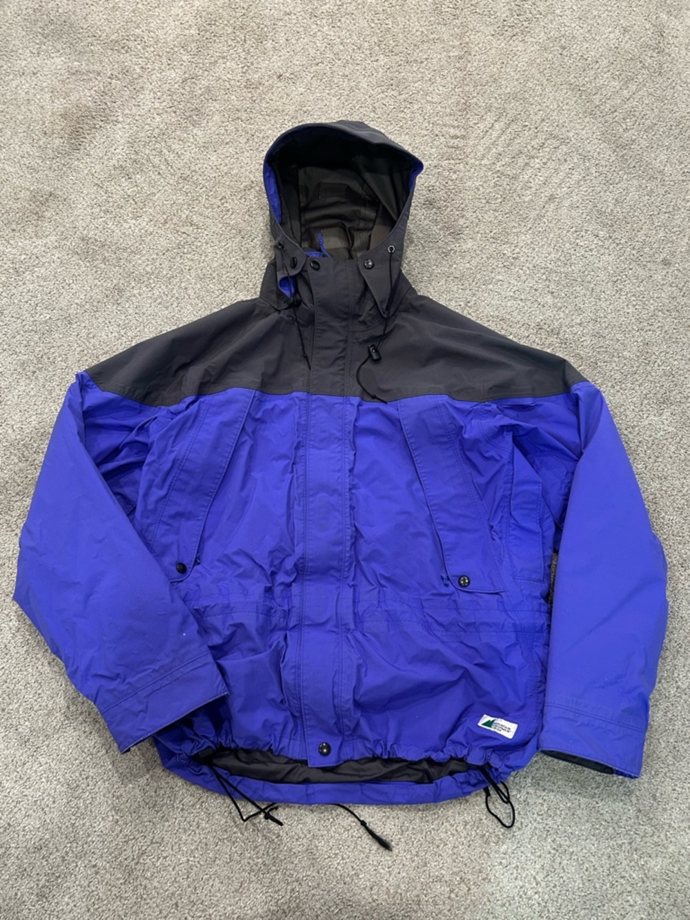Vintage MEC Mountain Equipment Co-op Gore-Tex Shell Jacket Purple | L